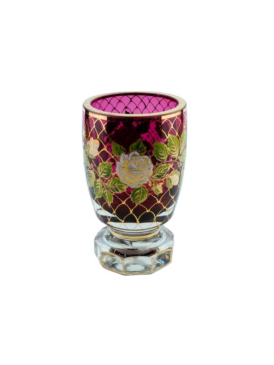 Кубок с розами