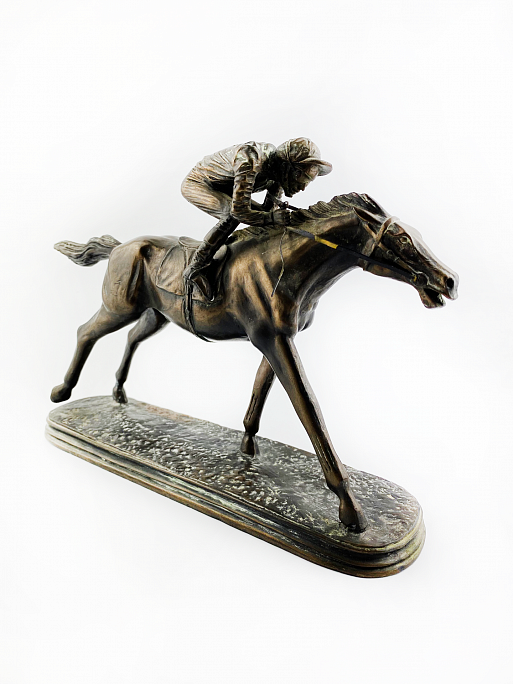 Скульптура "Жокей на лошади"