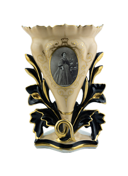 Ваза с дамой